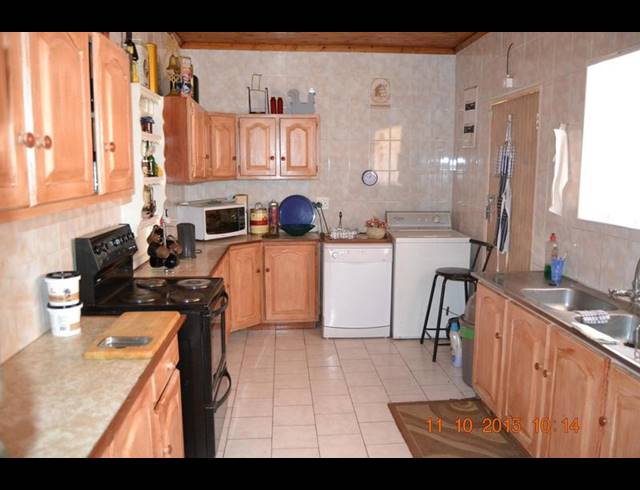 3 BEDROOM HOUSE FOR SALE IN PETERSFIELD